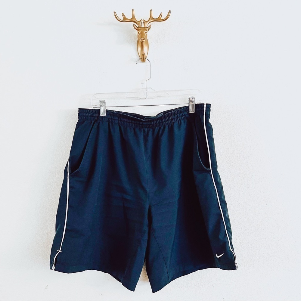 Nike Men's Dark Blue Athletic Shorts Size Large